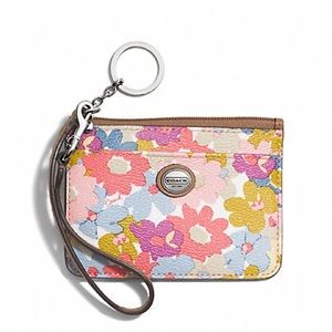 Coach Peyton Floral ID / Small Wristlet